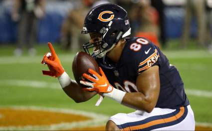 Should 49ers Add Former Bears Starter Opposite George Kittle?