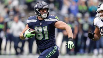 Former Seahawks Tight End Throws Shade at Seattle