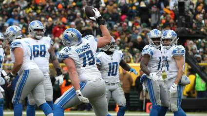 Lions Bring Back Key Free Agent Offensive Lineman For 2020
