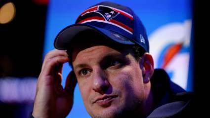 Rob Gronkowski Addresses Patriots Nation in IG Post, Never Mentions Tom Brady