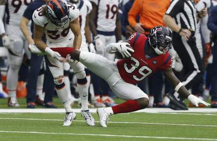 Bears Sign Former Texans’ Pro Bowl Safety to 1-Year Deal