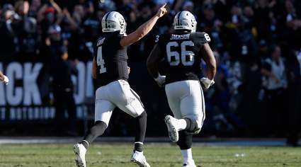 Raiders Wide Receiver Reveals Team’s Confidence Level in Derek Carr