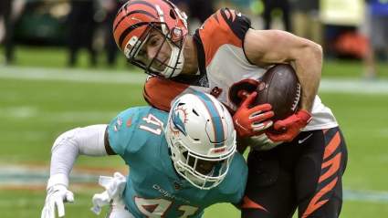 Giants Claim Ex-Dolphin Off Waivers, Reunite Him With D-Coordinator: Report