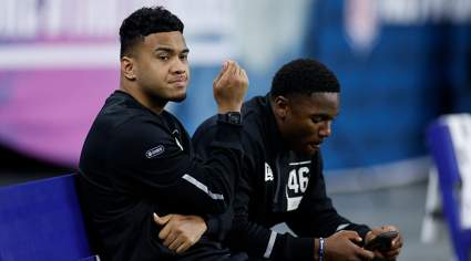 Buzz Growing Raiders Could Target a Top Quarterback in the Draft