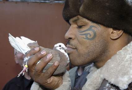Here’s Why Boxing Champ Mike Tyson Wouldn’t Fight in UFC