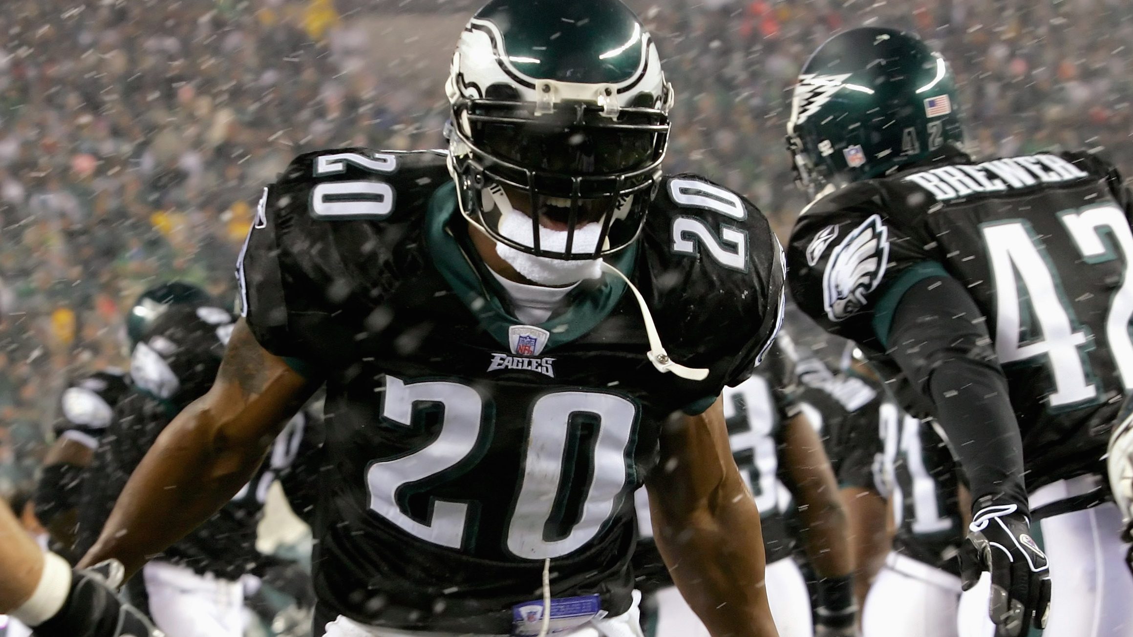 Eagles' K'Von Wallace is being mentored by Brian Dawkins, Troy Vincent