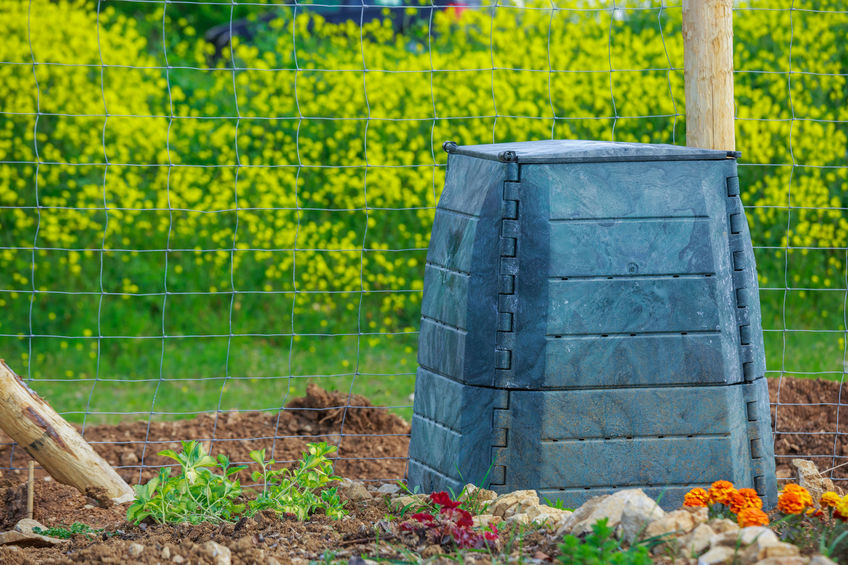 11 Best Outdoor Composting Bins: Your Buyer’s Guide (2021) | Heavy.com