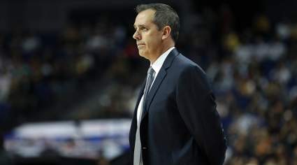 Legendary NCAA Coach Has Strong Words for Lakers’ Frank Vogel