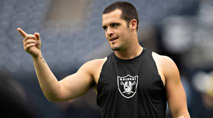 Raiders’ Derek Carr Holds Practice With Several Key Teammates [WATCH]