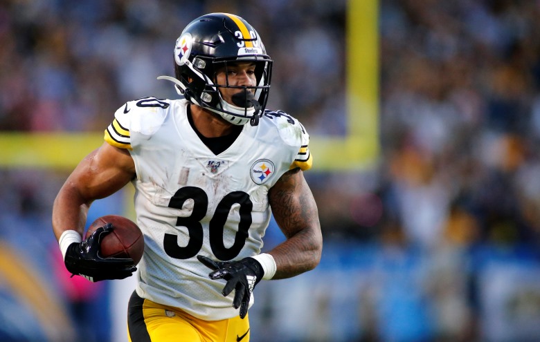 Steelers’ James Conner Celebrates 4 Years Cancer-Free