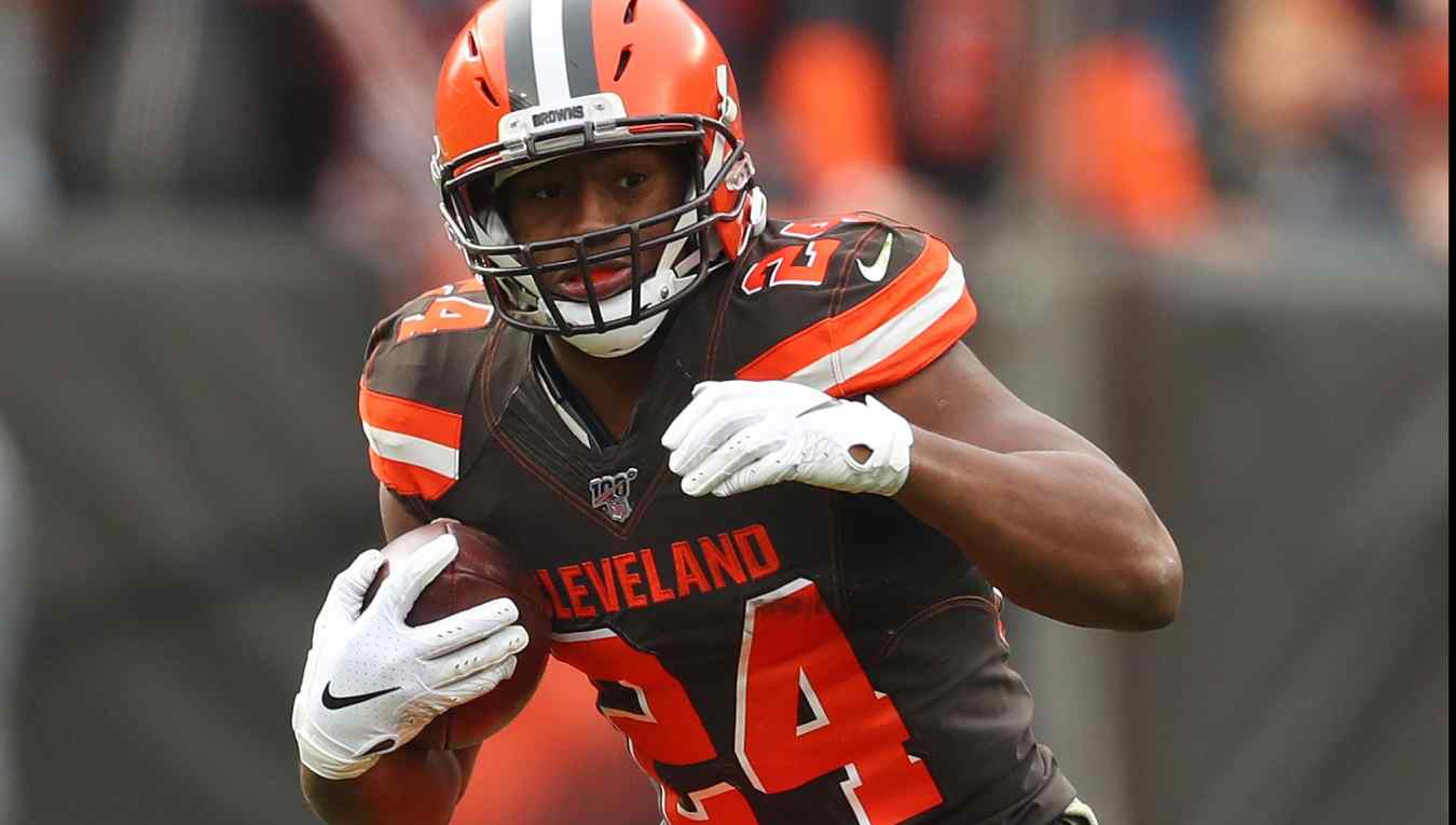 Browns RB Nick Chubb Sends Strong Message on Future