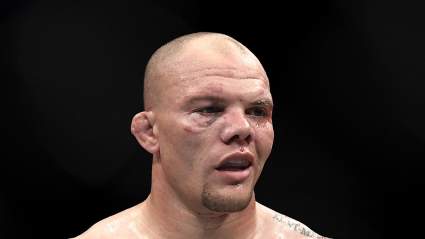 UFC Fight Night 171: Anthony Smith Losing Teeth and Most Memorable Images