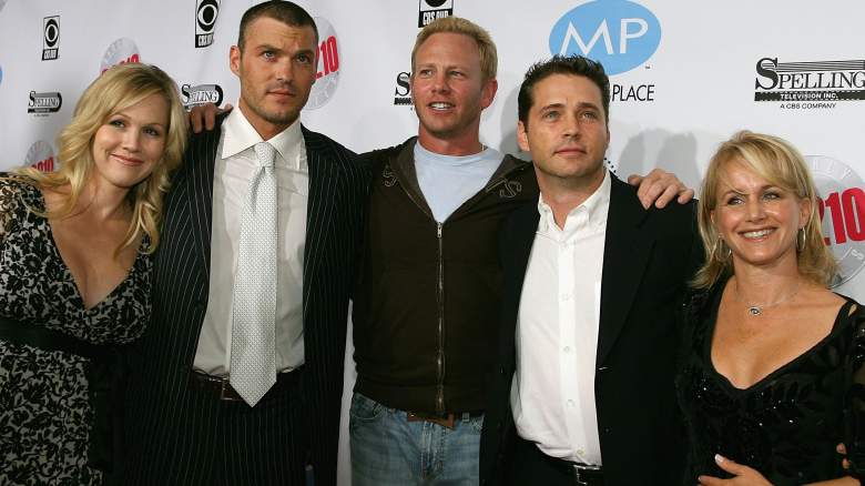 Former cast members Jennie Garth, Brian Austin Green, Ian Ziering, Jason Priestley and Gabrielle Carteris arrive at the Beverly Hills 90210: The Complete First Season DVD Party at The Beverly Hilton Hotel November 3, 2006 in Beverly Hills, California.