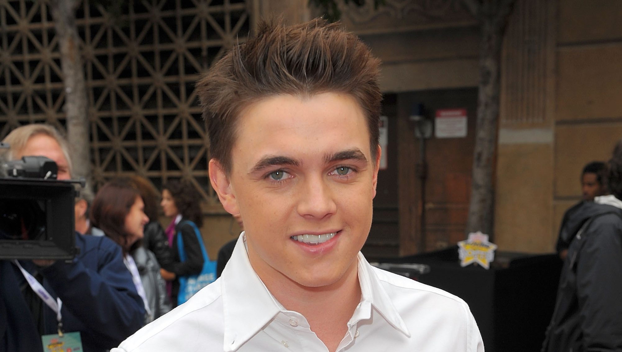 Is Jesse Mccartney The Turtle On The Masked Singer Heavy Com