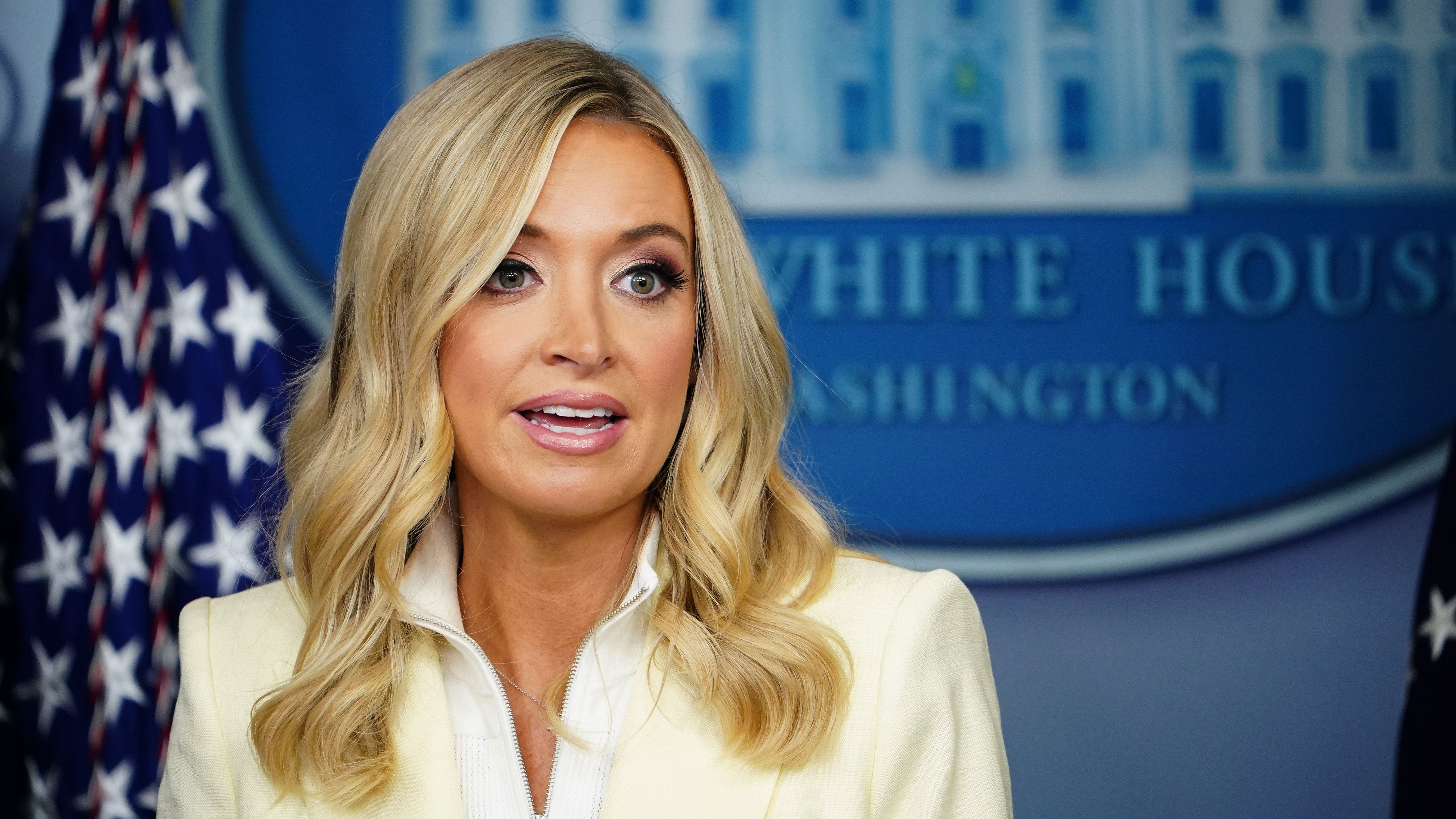 Watch Kayleigh Mcenany Pushes Press To Ask About Obamagate 