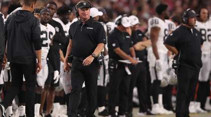 Raiders Sign Former Cowboys Offensive Lineman