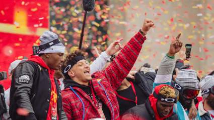 Patrick Mahomes Breaks New Record for Highest-Selling Rookie Card