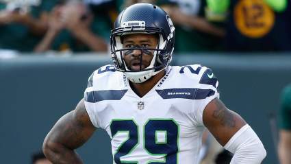 Cowboys Owner Jerry Jones Slams NFL Insider Ian Rapoport Over Earl Thomas Rumor