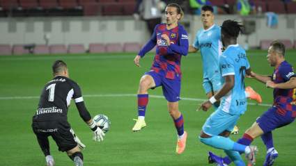 Misfiring Antoine Griezmann Gets Barcelona Backing