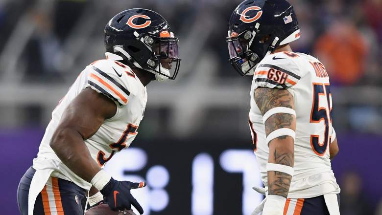 Chicago Bears LB Josh Woods protests