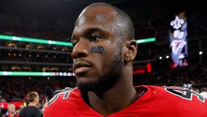 Falcons LB Deion Jones on Drew Brees: ‘He Hasn’t Walked in Our Shoes’