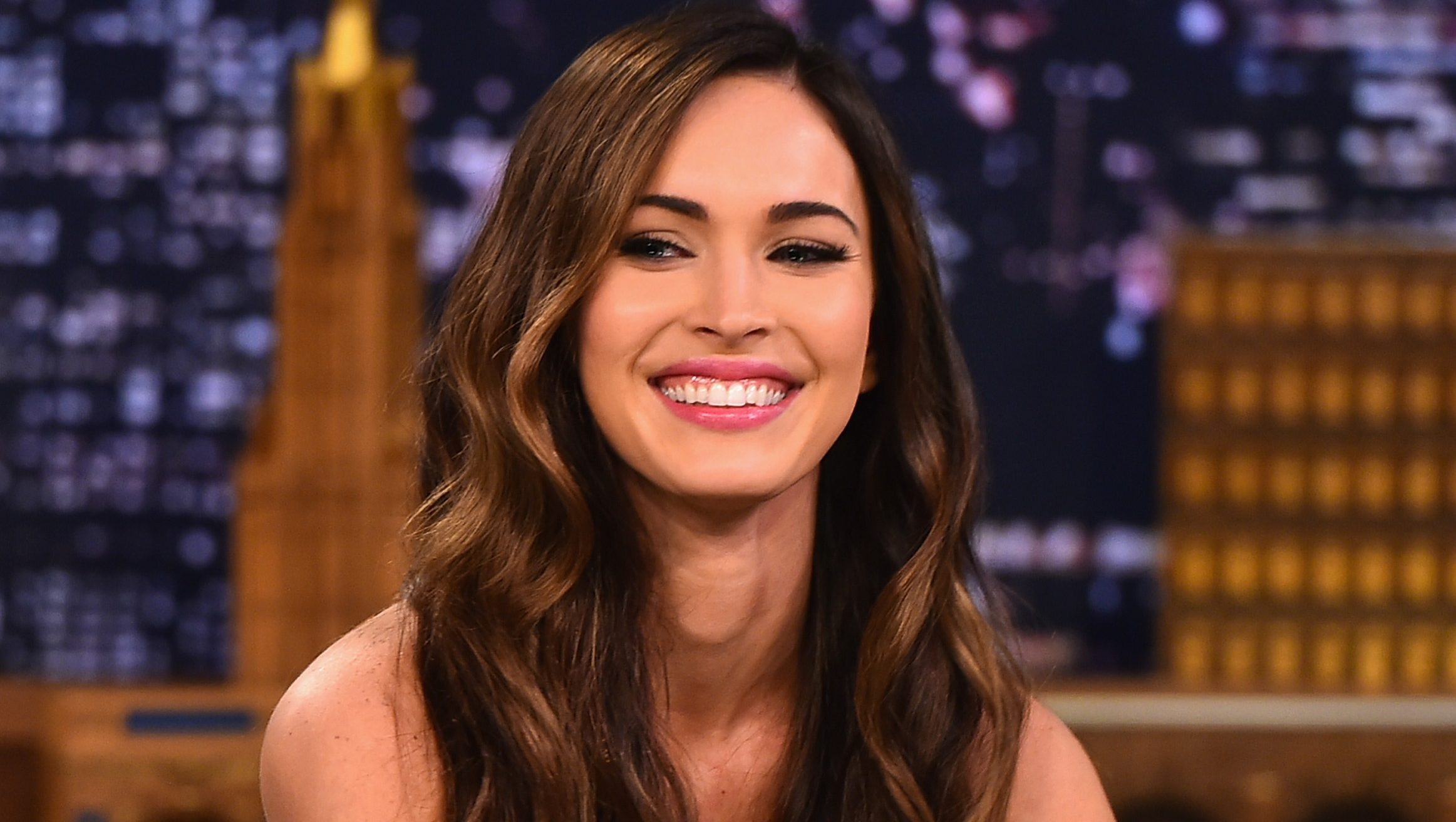 Megan Fox Reacts To Resurfaced Jimmy Kimmel Interview | QNewsHub