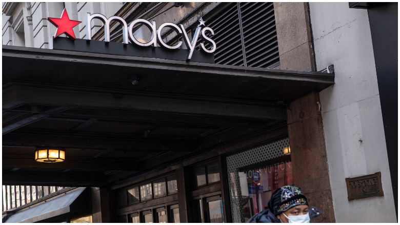 WATCH: Macy's Is Looted in New York City's Herald Square
