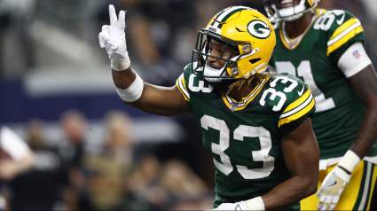 Packers’ Aaron Jones Goes Viral With Photo During Birth of Son [LOOK]