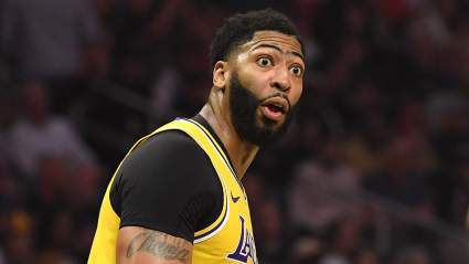 Lakers Star Anthony Davis Called Out By Hall of Fame Forward