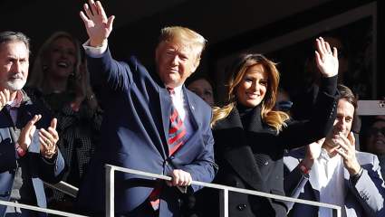 President Trump Tweets Photo With Bears Legend, Fans React