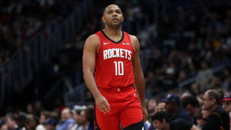 Eric Gordon helped off court after suffering injury