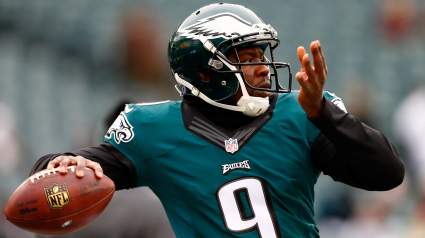 Former Eagles QB Joins Buccaneers Staff, Coaching Up Tom Brady