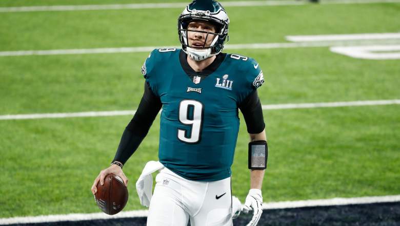 Nick Foles joins Colts as backup QB, reunites with head coach