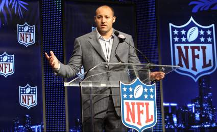Bears Coach Keeps Posting Jacked Workout Hype Videos [LOOK]