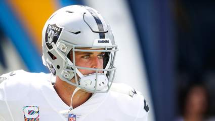 Raiders’ Derek Carr Reveals Unique Kobe Bryant Tribute [LOOK]