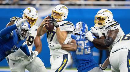 Lions Sideline 2 Defensive Lineman to Start Training Camp