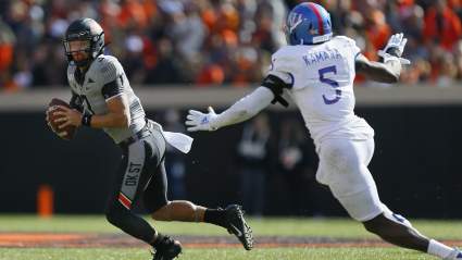 Cowboys Waive Linebacker, Long Snapper from Roster