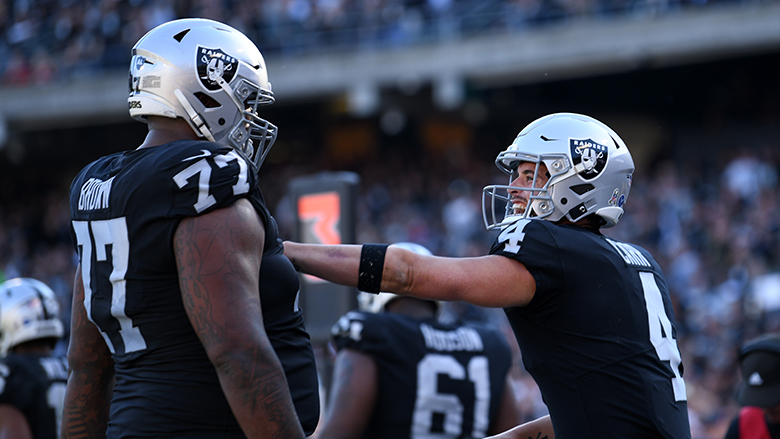 trent brown derek carr