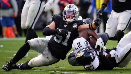 Former Raiders Fan Favorite Linebacker Signs With Titans