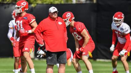 Chiefs Waive Ex-Bucs Linebacker to Make Room For New Free Agent