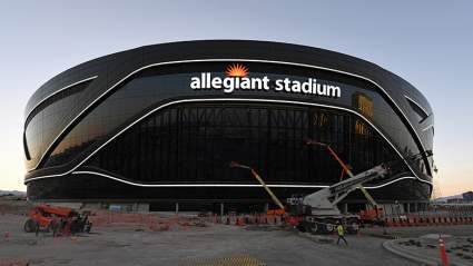 Raiders Hold First Ever Practice at Allegiant Stadium [LOOK]