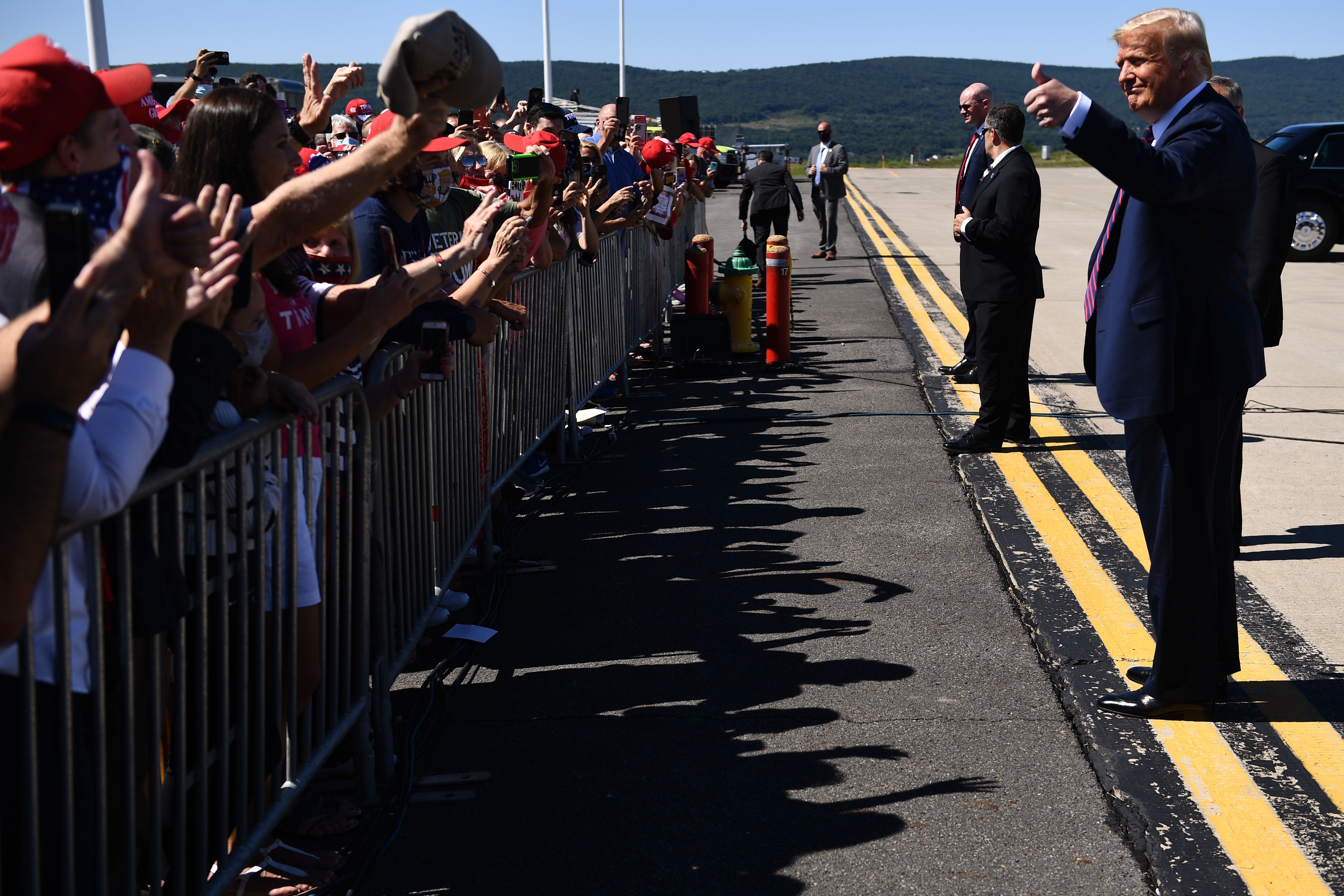 How Many Attended Trump’s Pennsylvania Rally? Crowd Photos | Heavy.com