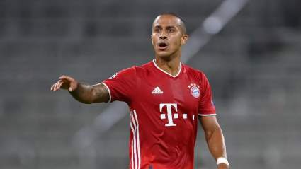 Barcelona Debate Whether to Sign Thiago or Wijnaldum: Report