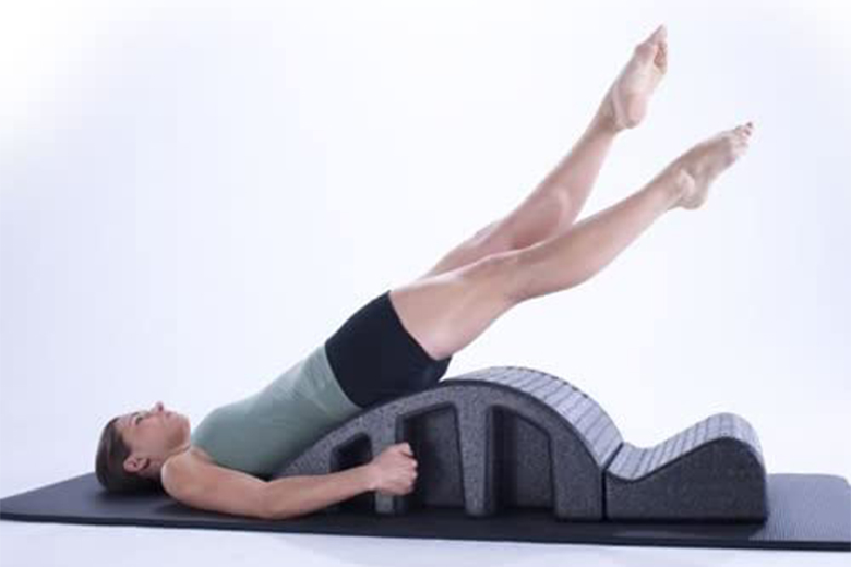 Spinal Aligner Yoga Equipment Soothes Back Pain Effectively Improves Spinal Orthosis Improve Pelvic Deformation KWEE Pilates Spine Corrector Balanced Body 