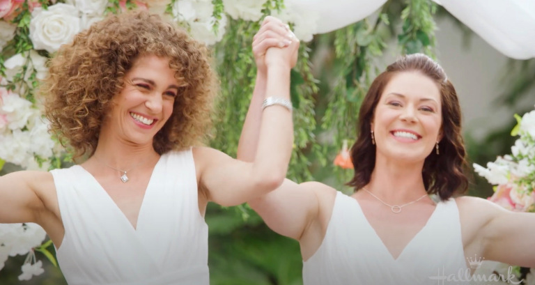 Meet Carmel Amit & Makayla Moore, the Same-Sex Couple on Hallmark’s ‘Wedding Every Weekend’