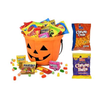 11 Best Halloween Gift Baskets (2021) | Heavy.com