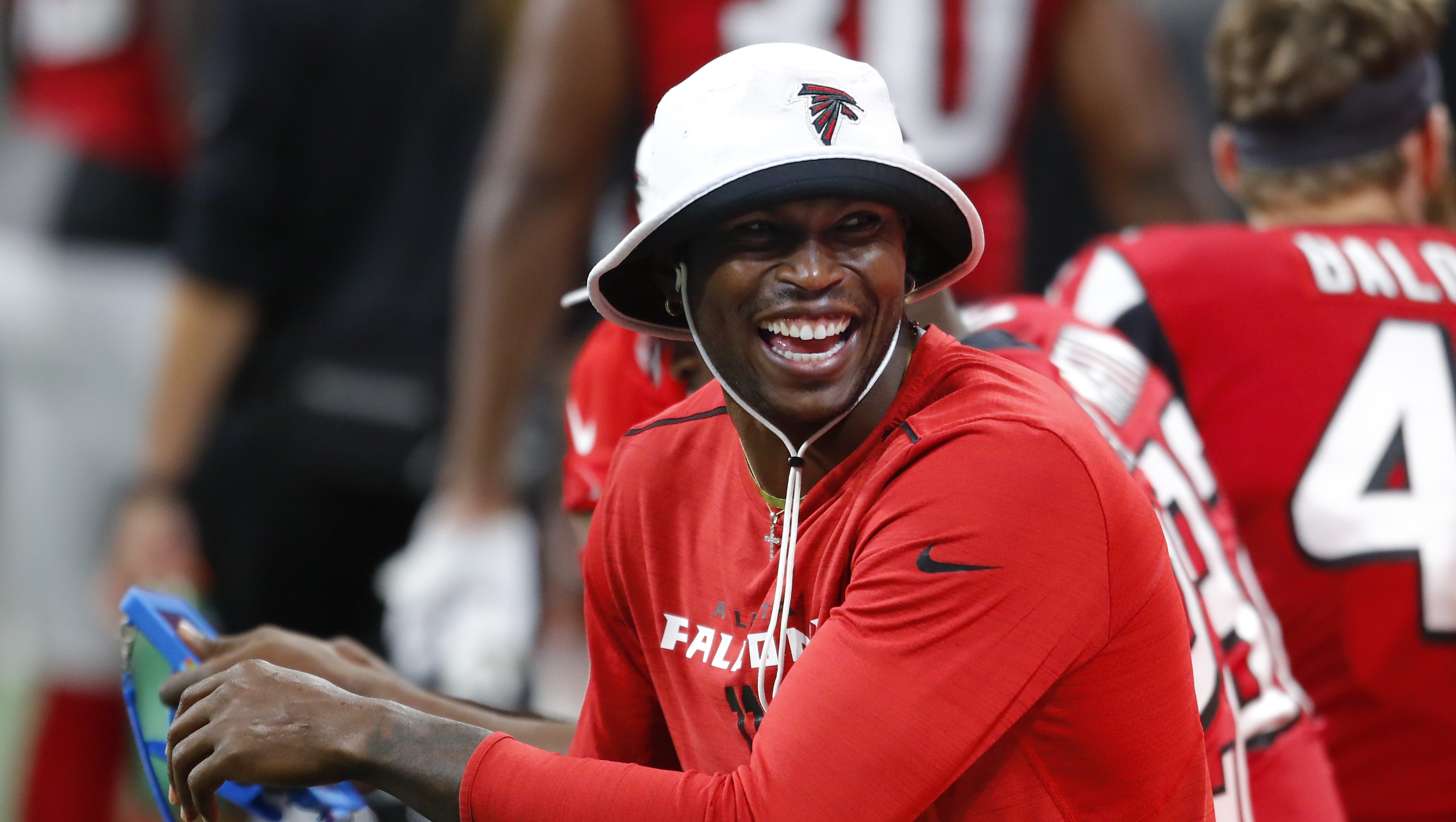 Falcons FB Keith Smith Shares Hilarious A 'Day In The Life' Video [WATCH]