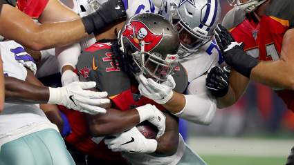 Raiders Sign Ex-Buccaneers RB, Release Veteran OL: Report