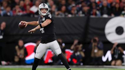 Raiders QB Derek Carr Claps Back at Doubters With Aggressive Comments