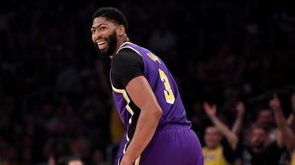 Anthony Davis Has Hilarious Reaction to Dog Interrupting Interview